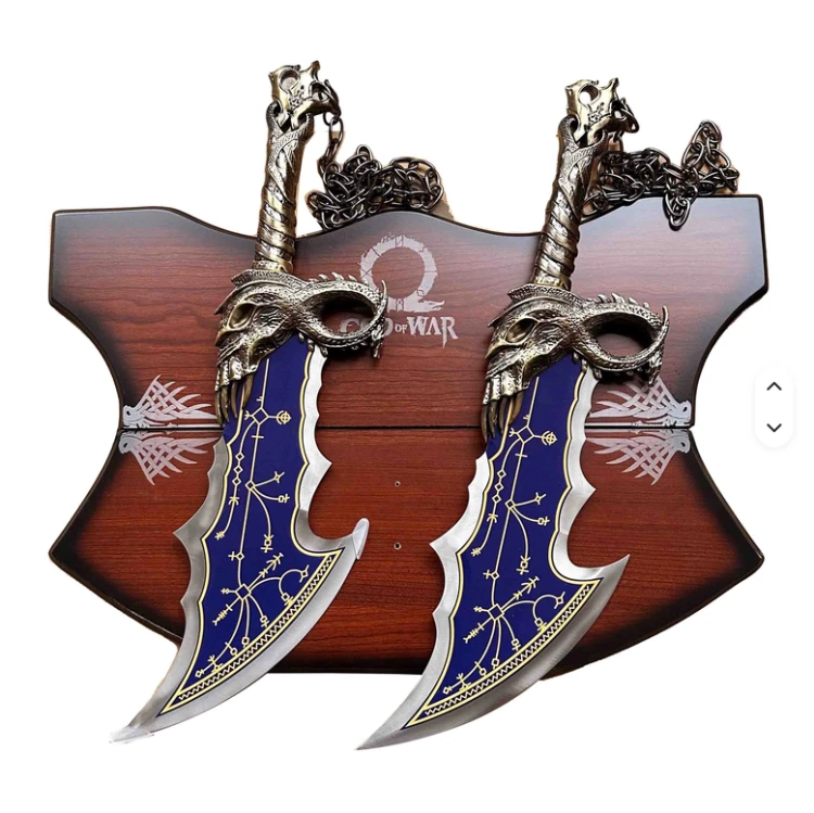 Ostrza Chaosu Kratos God of War 54 cm zestaw 2 replik z tablicą ścienną.png
