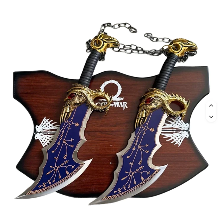 Ostrza Chaosu Kratos God of War 54 cm zestaw 2 replik z tablicą ścienną.png