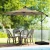 Parasol-ogrodowy-z-wysiegnikiem-i-oswietleniem-LEDg.webp
